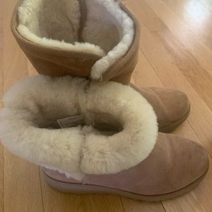 UGG Amie - Classic Slim Water Resistant Short Platform Boot